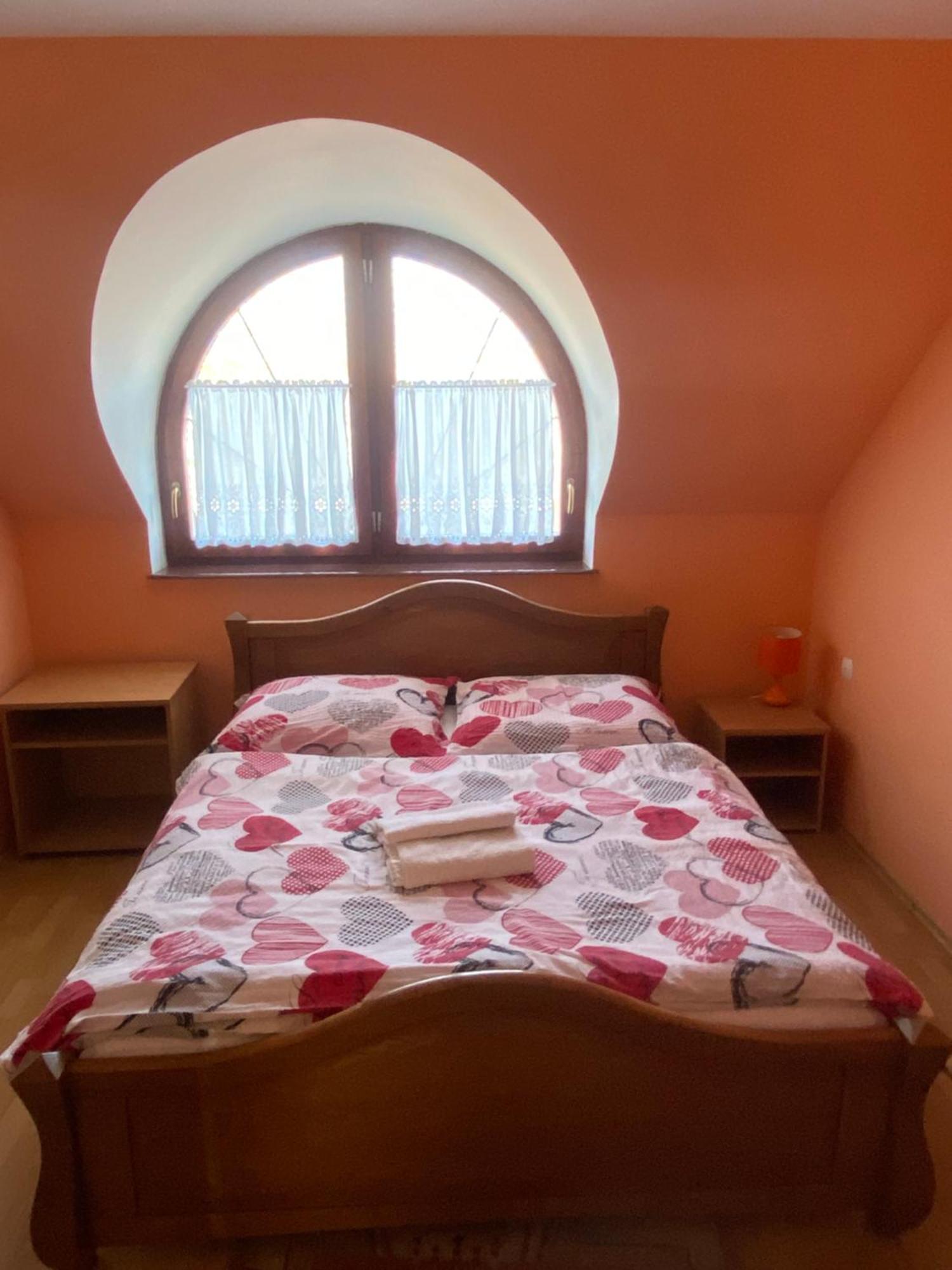 Penzion Rosnicka Liesek Trstena Bagian luar foto